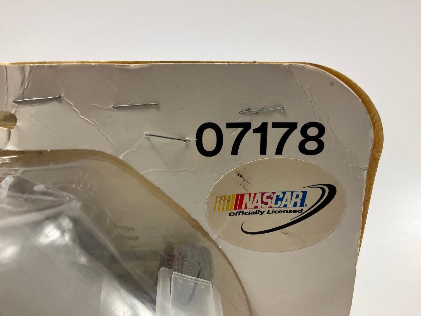 3M 07178 Automotive Paint Spray Respirator Mask, Medium OV/P95 Exp. 11-2027