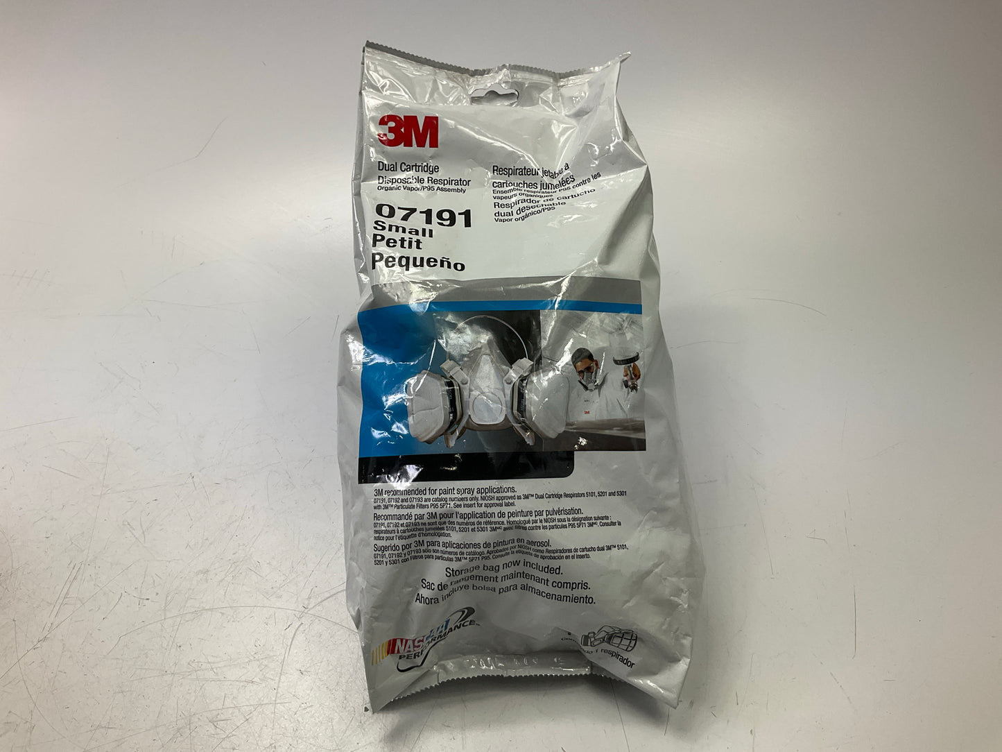 3M 07191 Dual Cartridge Respirator Assembly, Organic Vapor/P95 Small 04/2027 EXP