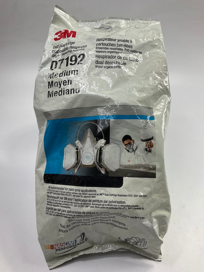 09/2026 3M 52P71 07192 Disposable Half Face Respirator Paint Spray & Pesticide
