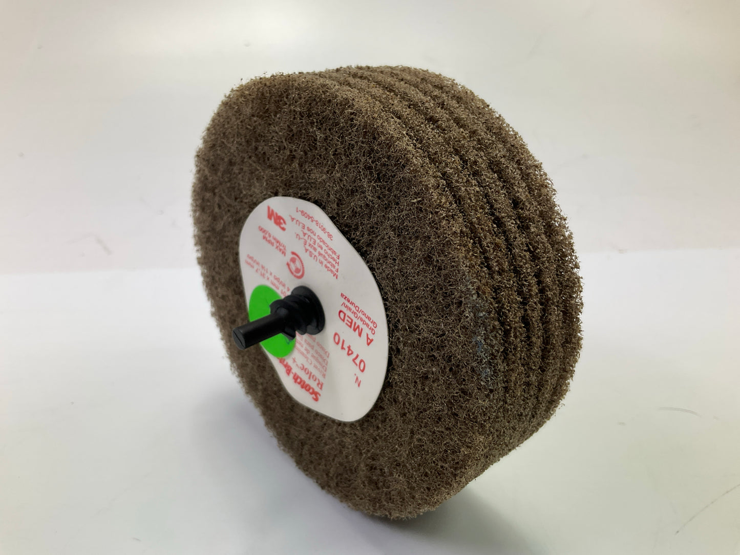 3M 07410 Scotch-Brite Roloc 4'' X 1.25'' Rivet Cleaning Disc - Medium Grit Sanding