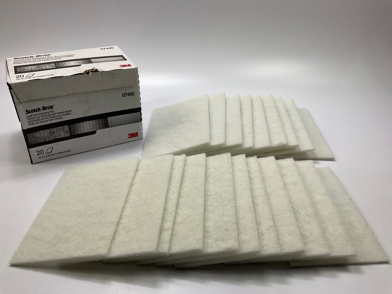 3M 07445 Scotch-Brite Light Cleansing Hand Pad 6 In X 9 In (20 Pads)