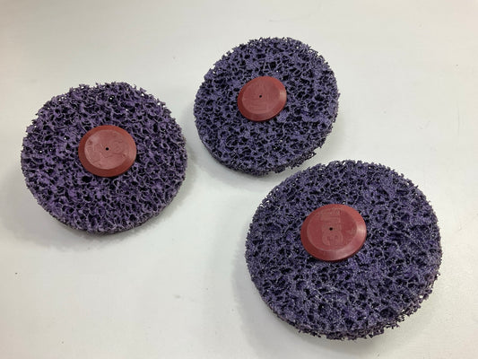 3M 07470 4'' Scotch-Brite Roloc + Clean & Strip XT Extra Coarse Disc - Pack Of 3
