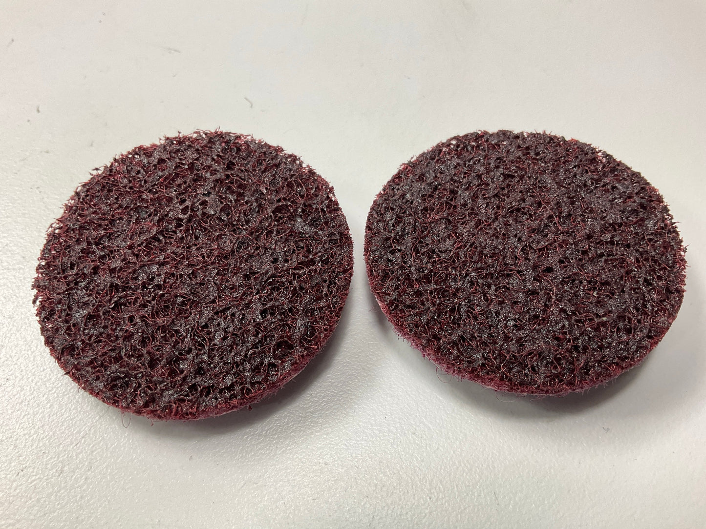 3M 07481 Scotch-Brite Roloc 2'' Surface Conditioning MEDIUM Grade Disc - 25 Count