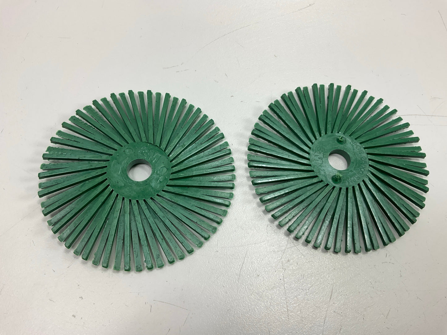 3M 07542 Radial Bristle Discs 3'' 50 Grit, Box Of 5 Discs