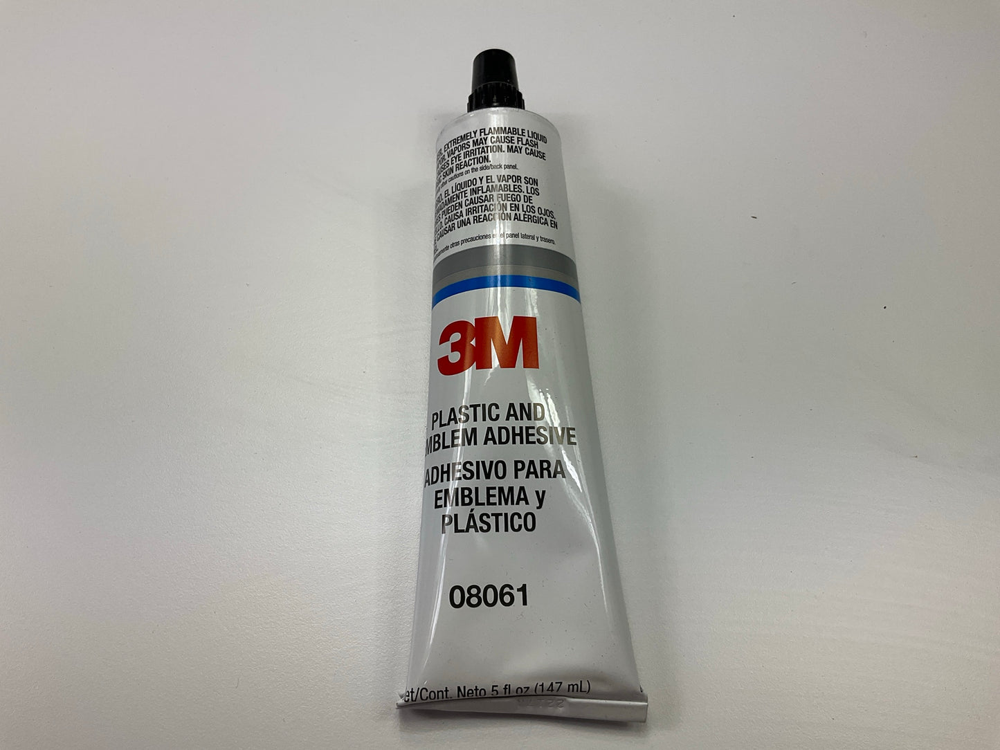 3M 08061 Plastic And Emblem Adhesive, 5 Oz Tube