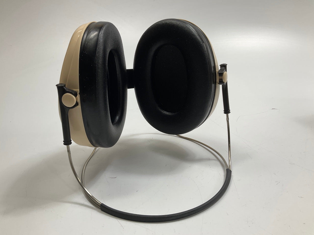 3M 08062 PELTOR Optime 95 Earmuffs H6B/V, Behind-the-Head, Black/Beige