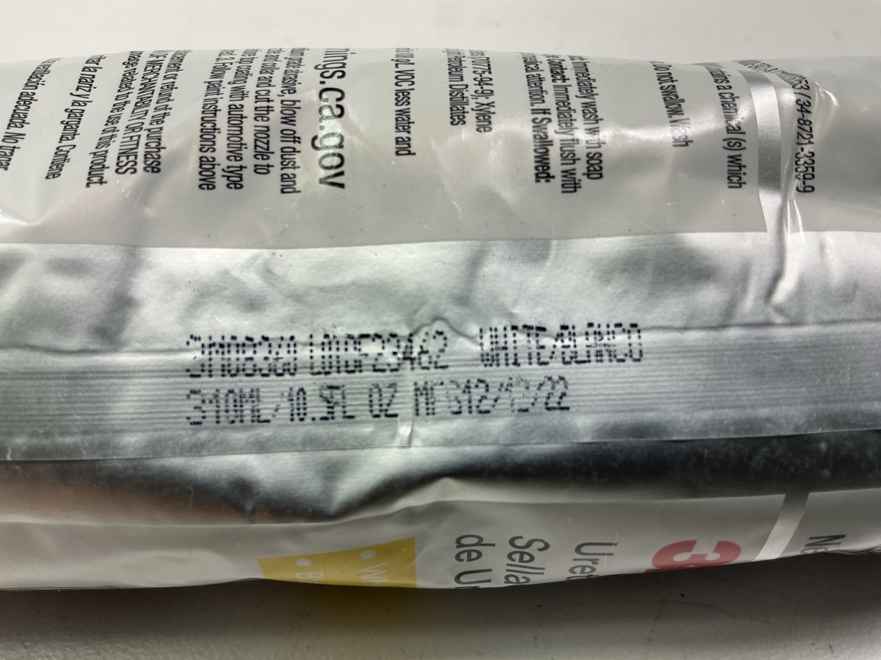 3M 08360 Automotive Ultrapro Urethane Seam Sealer, White, 310 Ml  11/22 Date