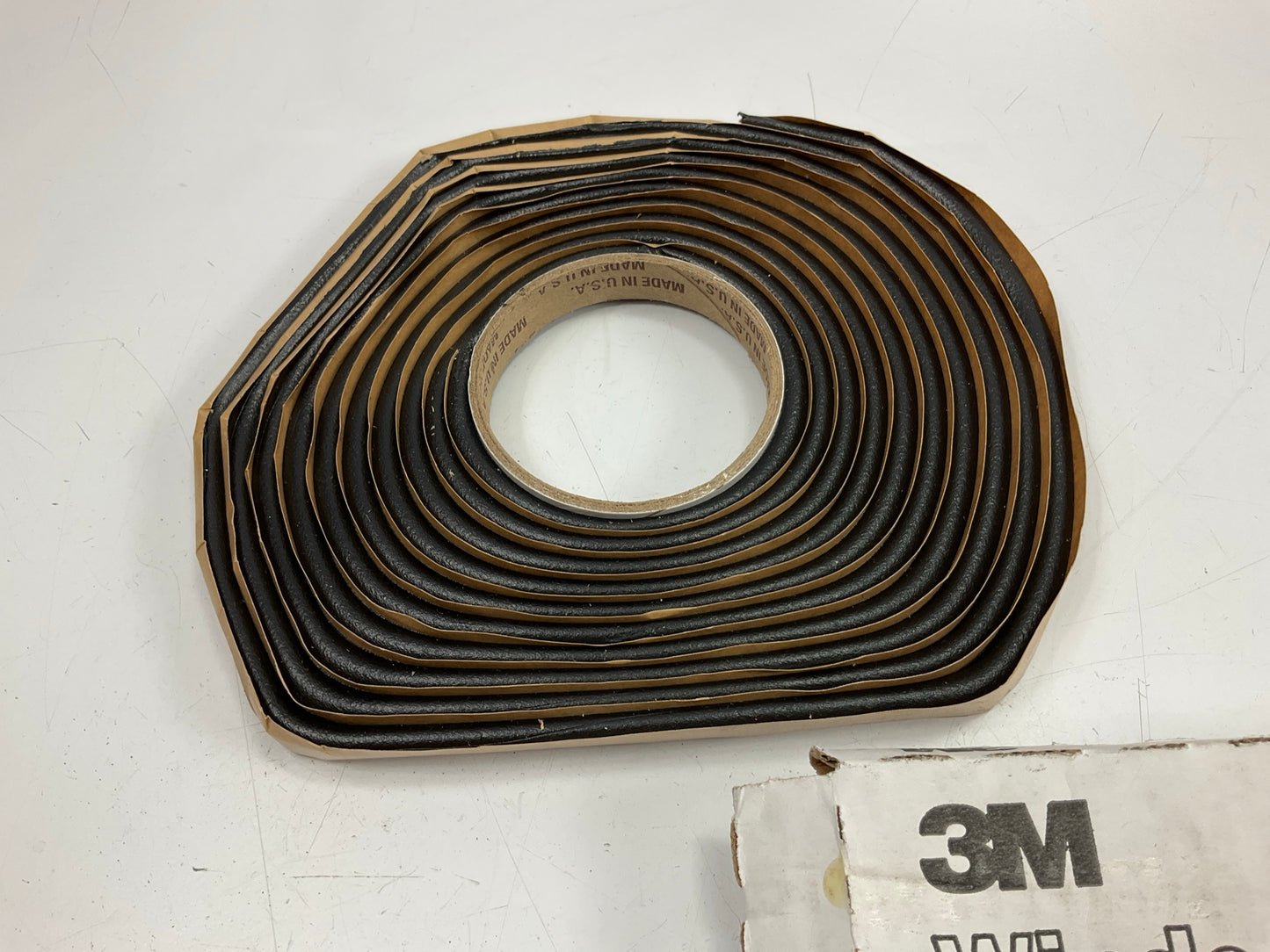 3M 08612 Windo-Weld Round Ribbon Windshield Sealer (3/8 In. X 15 Ft.)