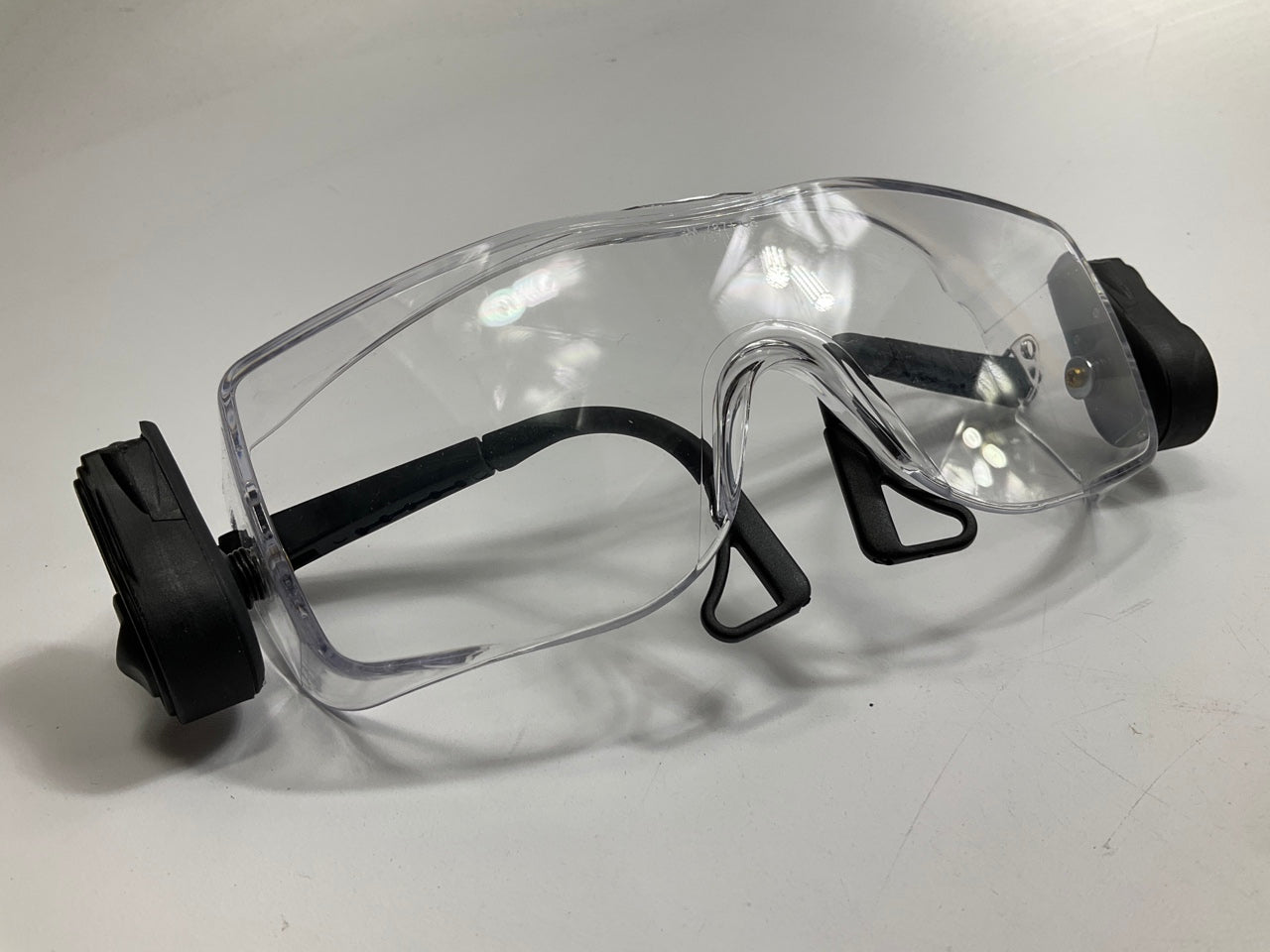 3M 11489-00000-10 OX Protective Eyewear 2000 Clear Anti-Fog Lens Safety Glasses