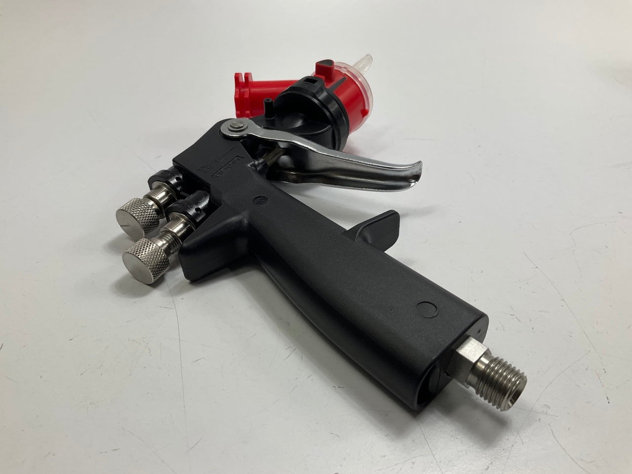 3M 16587 Accuspray Spray Gun Kit HGP W/ 1.8 Mm 2.0 Mm Heads & Air Valve Control