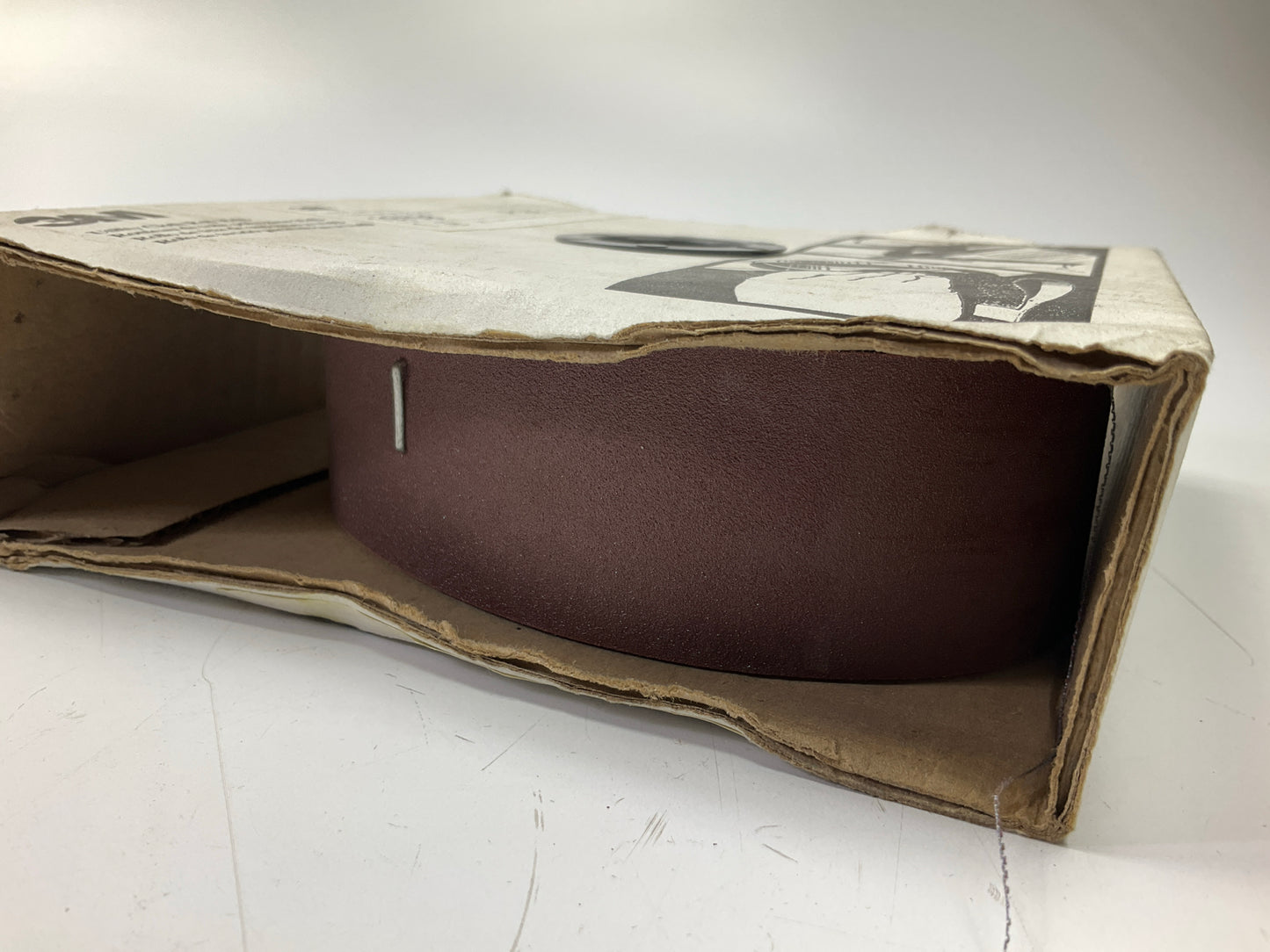 3M 19798 Utility Cloth Sanding Abrasive Roll 314D P180 J-weight 1-1/2'' X 20 Yard