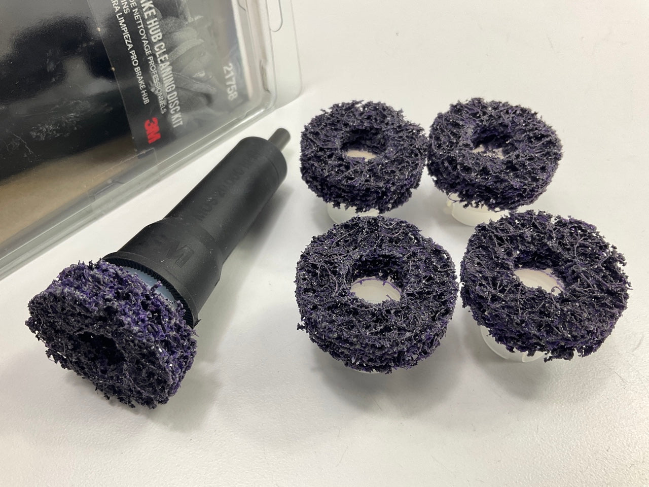 3M 21758 Scotch-Brite Roloc Pro Brake Hub Cleaning Disc Kit