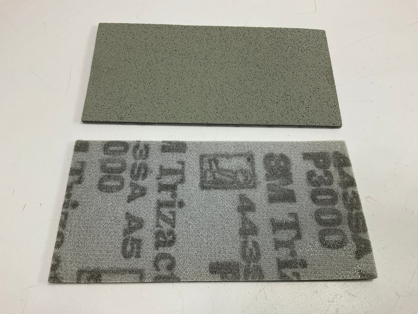 3M 30190 Foam Sheet Trizact Sanding 2-3/4 X 5-1/2 Hookit P3000 5 Sheets Per Pack