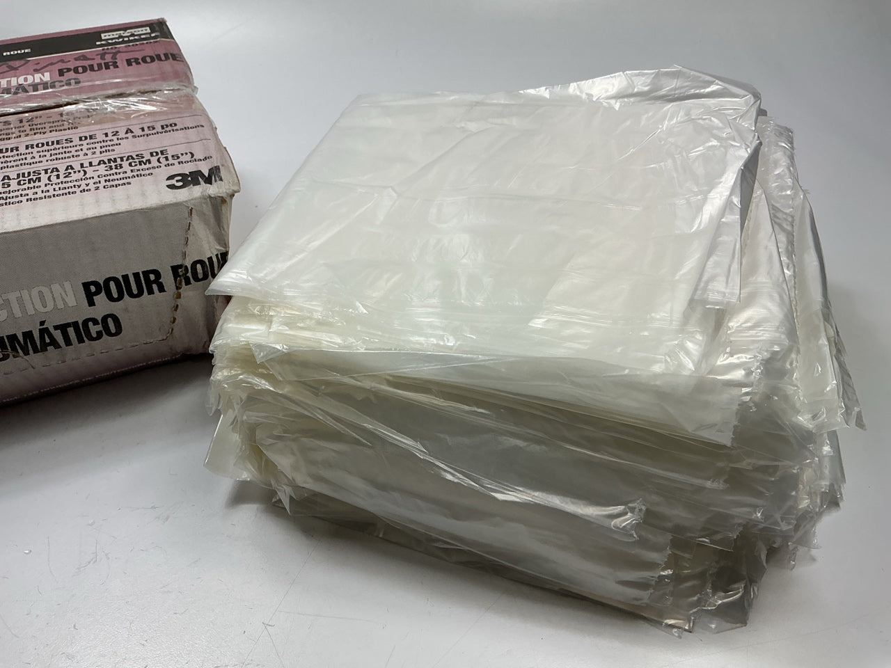 3M 30202 Disposable Plastic Wheel Maskers, 12''-15'' Wheels, Pack Of 125