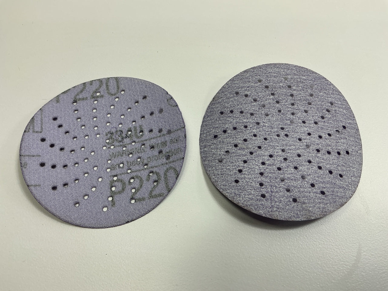 3M 30278 Purple Clean Sanding Hookit Disc, 3 Inch, P220 Grit, 41 Discs Total