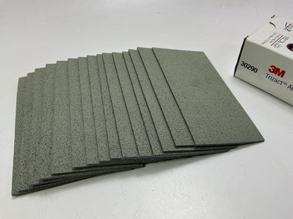 3M 30290 Trizact Hookit 2-3/4'' X 5-1/2'' P3000 Grit Foam Sheets, 15PCS/Box