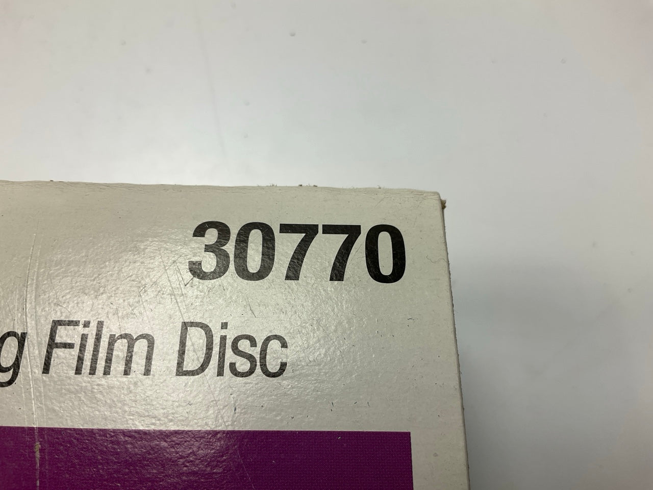 3M 30770 Purple Hookit Dust-Free 6'', P800 Grit Finishing Film Disc (50 / Box)