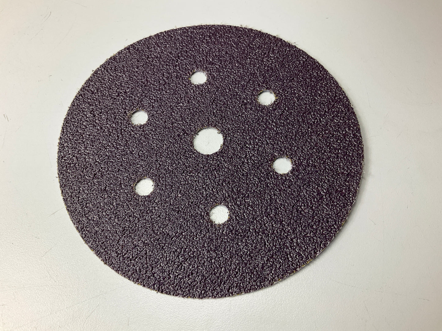 3M 30786 Purple 6'' 40E Grit Dust-Free Abrasive Sanding Disc, 25 Discs / Box