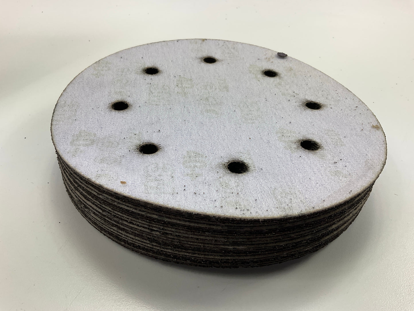 3M 31375 Cubitron II Hookit Clean Sanding Abrasive Disc 8'', 40, 25 Discs Per Box