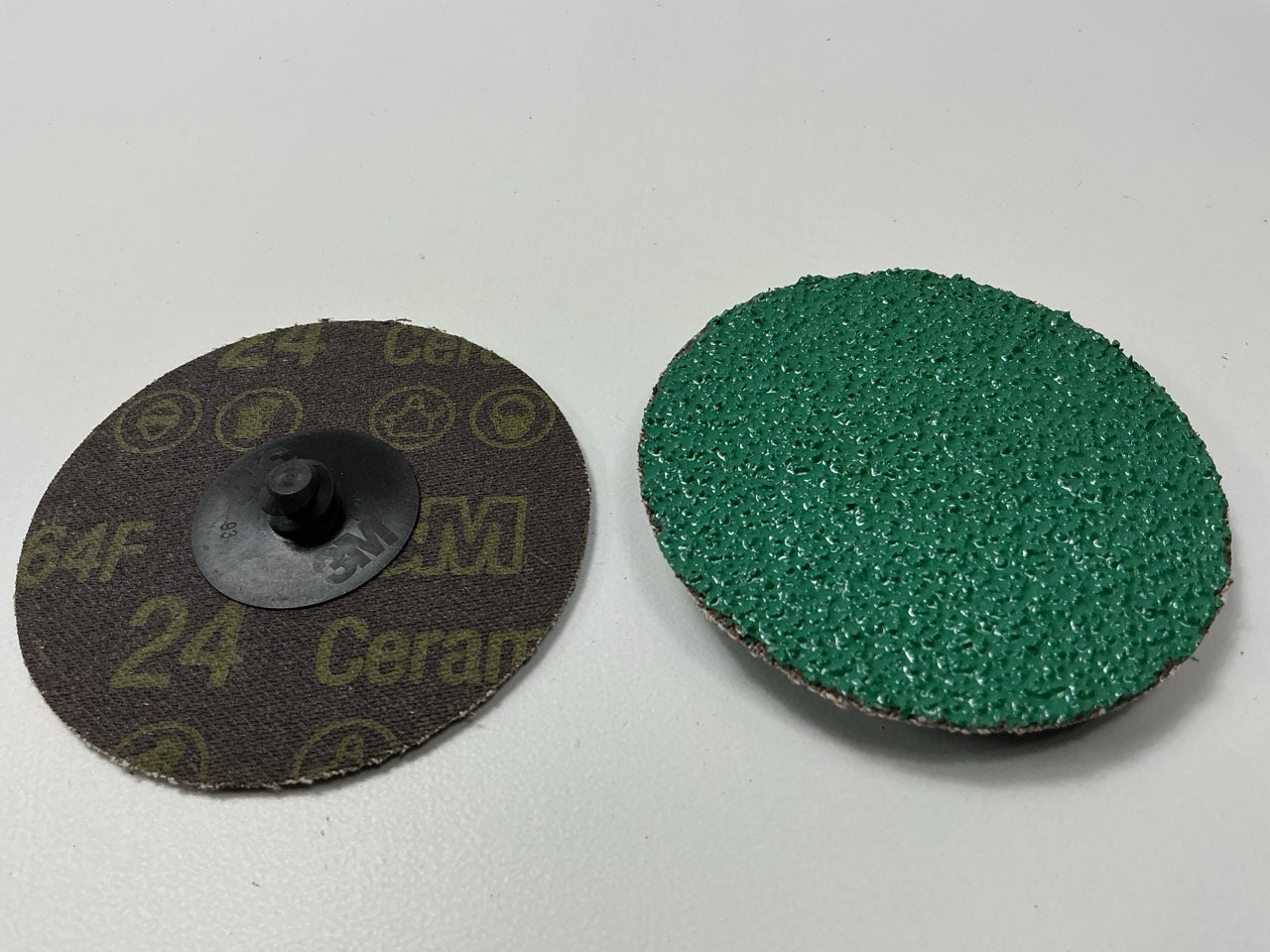 3M 31408, 3 Inch, 24 Grit, Roloc Sanding Discs - 5 / Pack