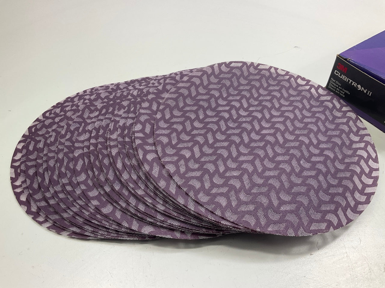 3M 31645 Cubitron II Net Sanding Disc, 220+ Grit, 8'', 25 / Pack