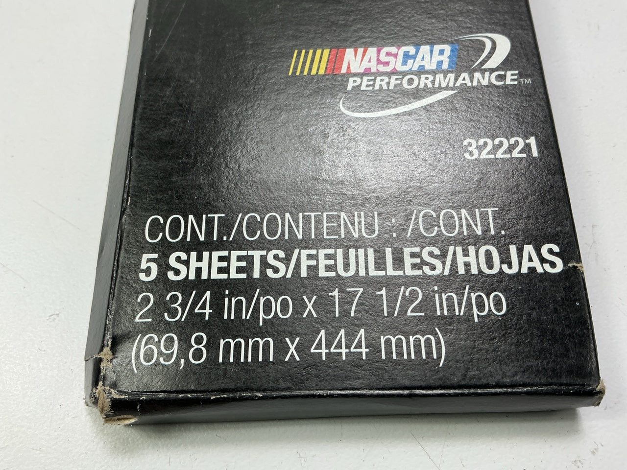 3M 32231 Sandpaper Sheets 2-3/4'' X 17-1/2'', 40 Grit - Pack Of 30
