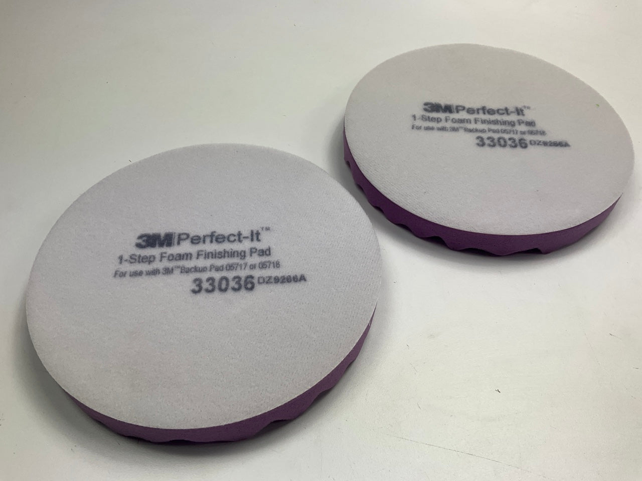 3M 33036 Perfect-It 1-Step Foam Finishing Pad, 8 In, Hook-it, 2 Pads