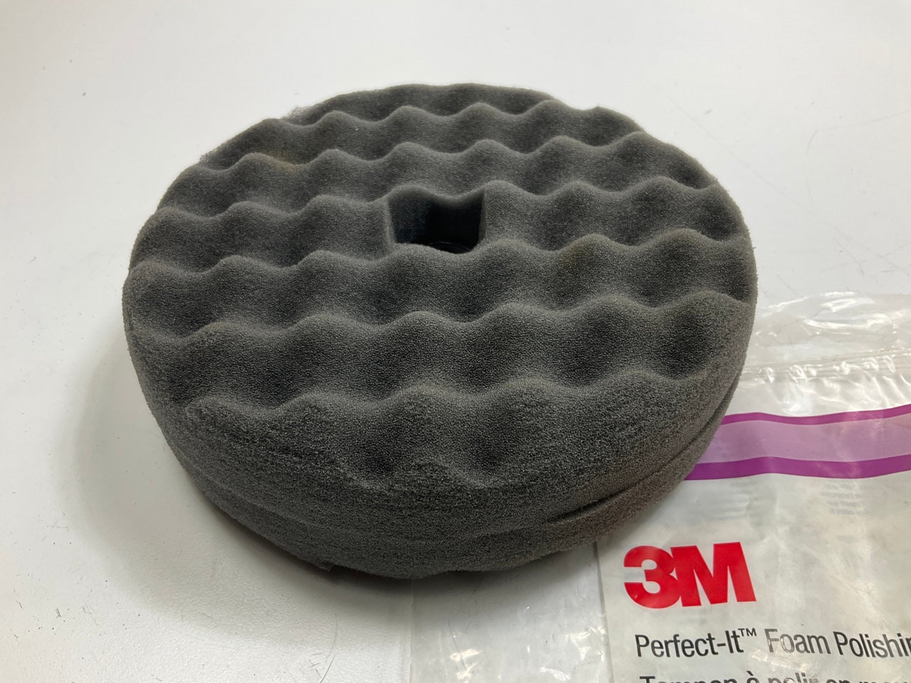 3M 33285 Perfect-It 6'' Foam Gray Quick Connect Polishing Buffing Pad