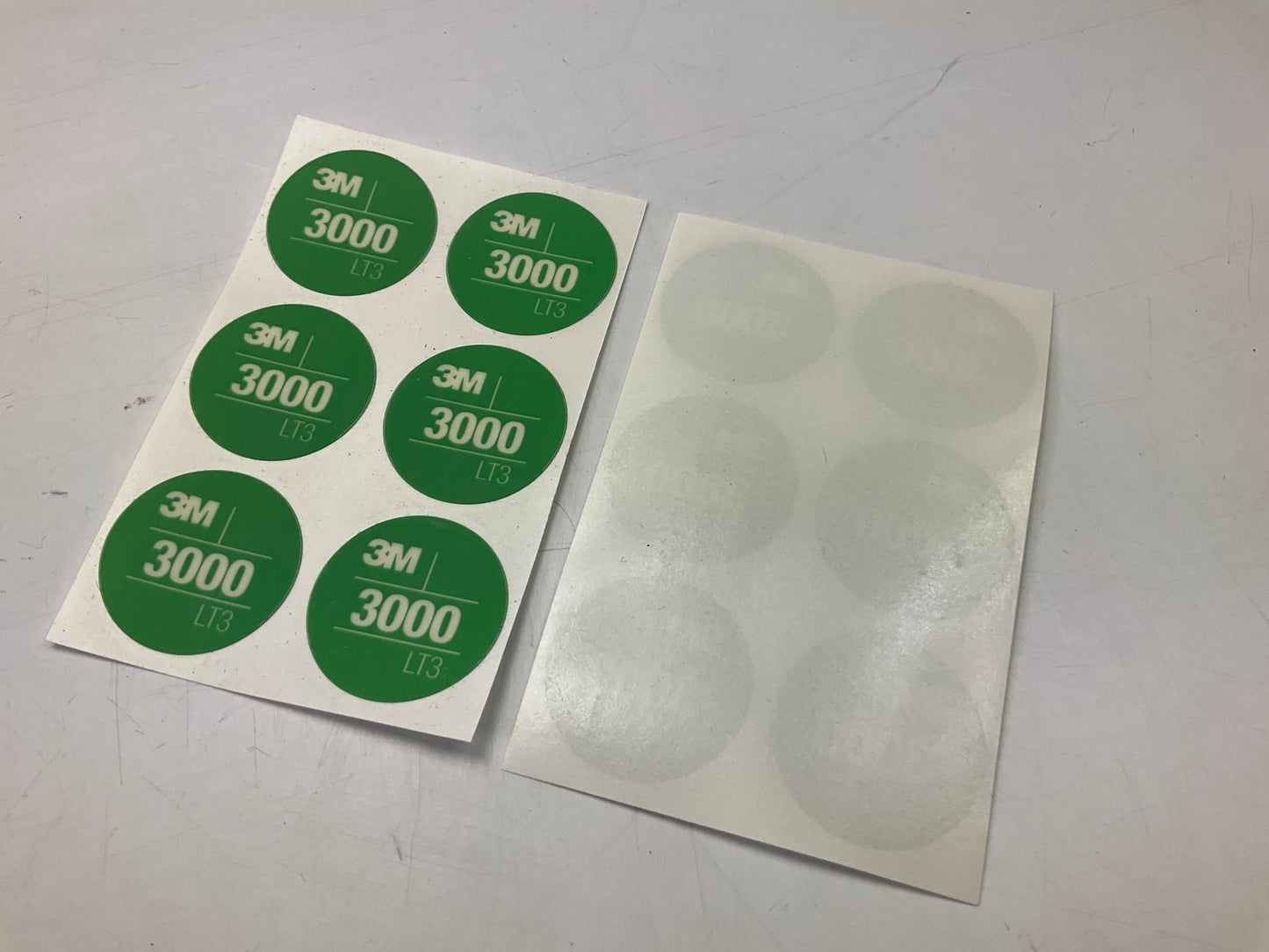3M 33901 Paint Defect Removal Abrasive Circle Sheet 3000 Grit, 1-1/4''