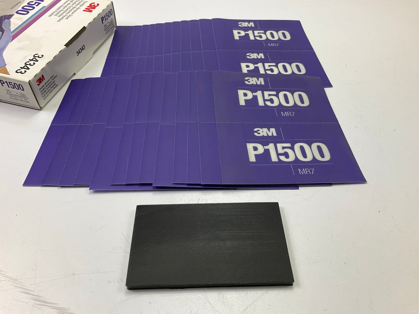 3M 34343 Hookit Flexible Abrasive Sandpaper Sheet, P1500, 5-1/2''x6-3/4'', 25/pack