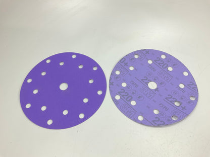 3M 34795 Cubitron II Hookit Clean Sanding Abrasive 7'' Disc, 220 Grit, Box Of 50