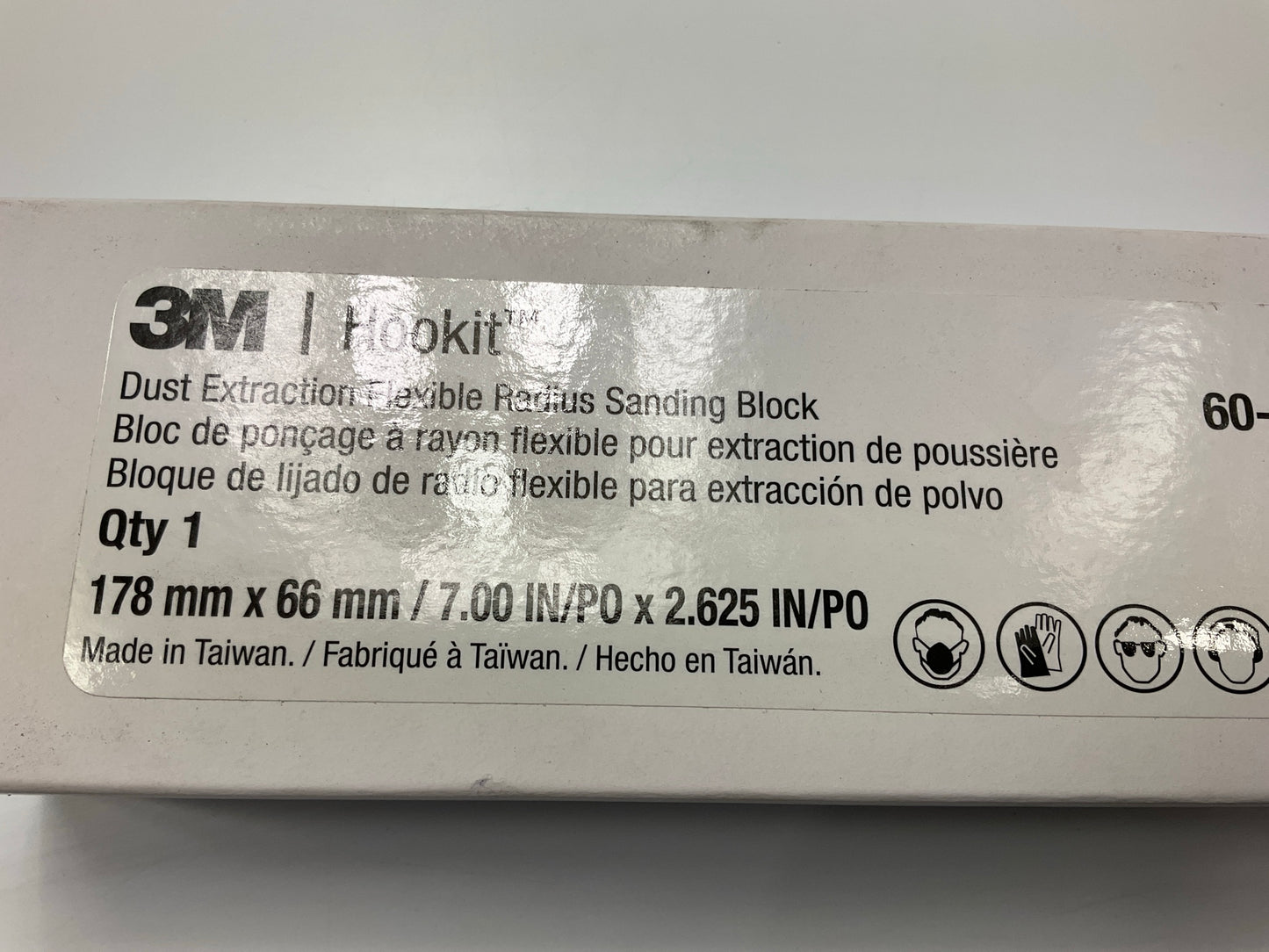 3M 35831 Hookit Dust Extraction Flexible Radius Sanding Block 7'' X 2.625''
