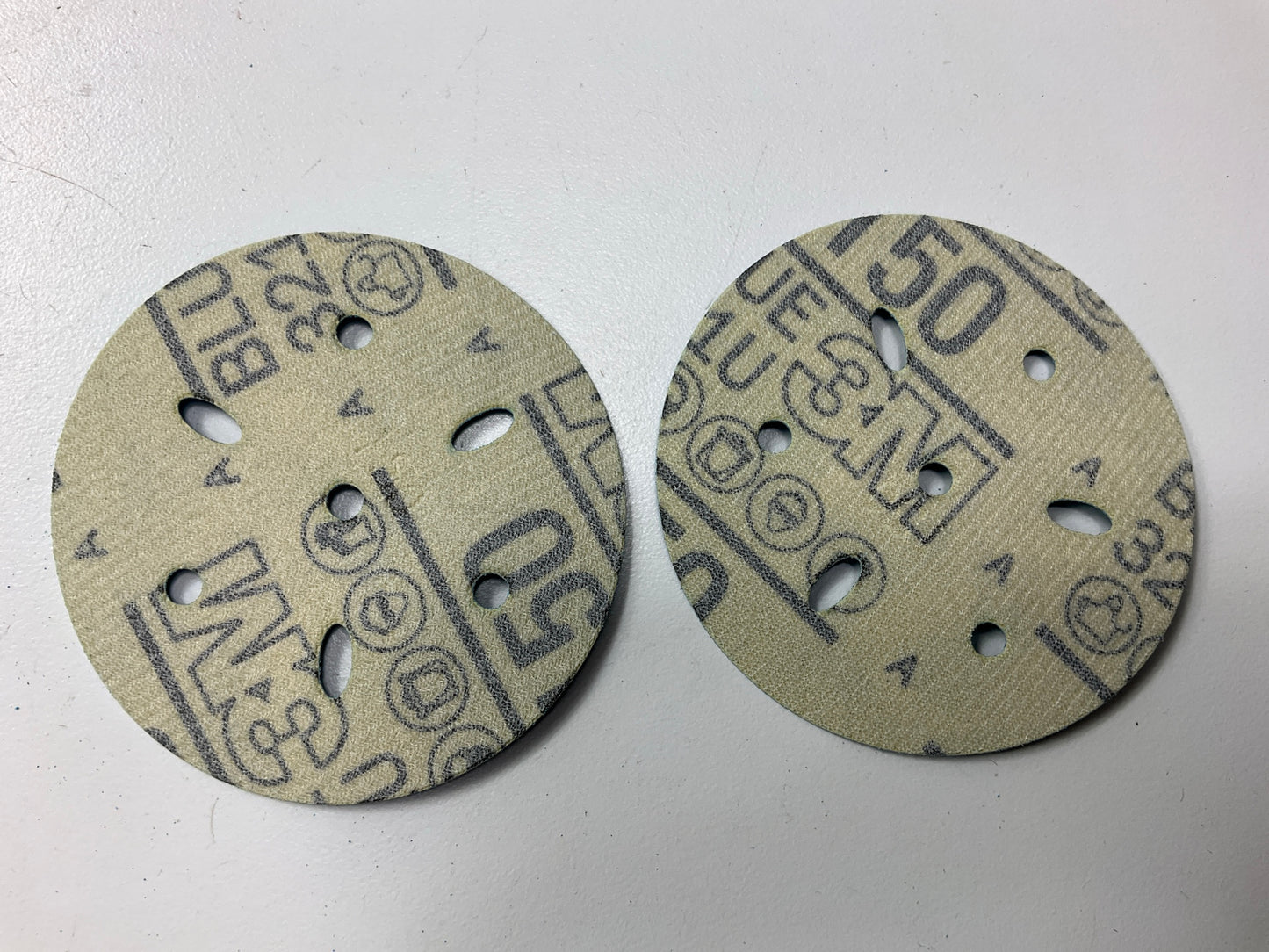 3M 36145 Multi-Hole Hook & Loop 150 Grit 3 In. Sanding Disc (50/Pack)