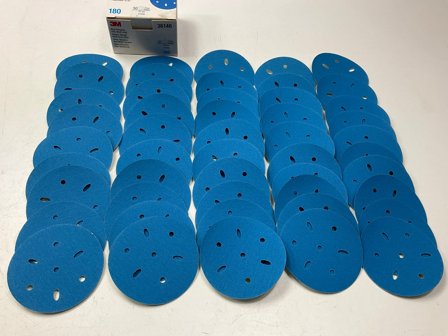 3M 36146 Multi-Hole Hook & Loop 180 Grit 3'' Sanding Discs (50/Pack)