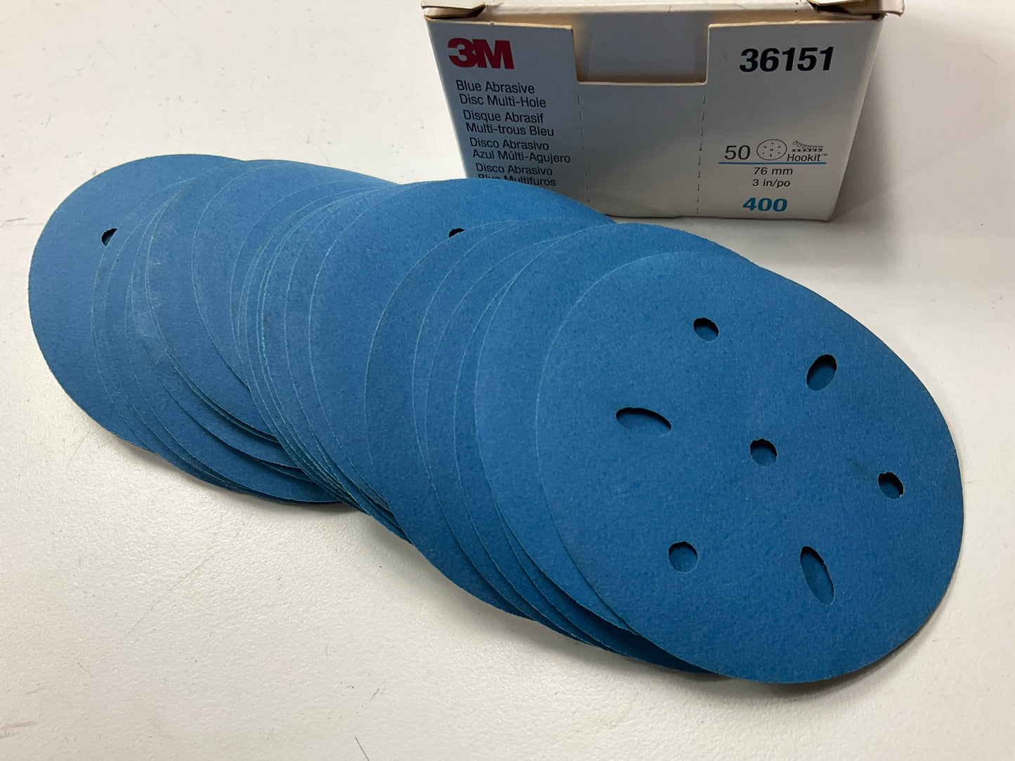 3M 36151 Multi-Hole Hook & Loop 400 Grit 3 In. Sanding Abrasive Disc (49/Pack)