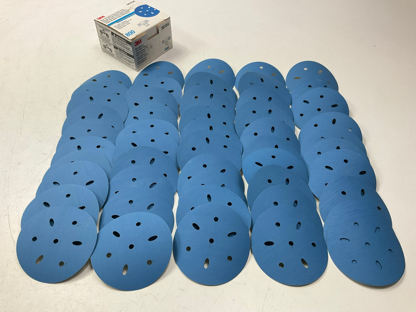 3M 36154 Multi-Hole Hook & Loop 800 Grit 3 In. Sanding Disc (50 / Pack)