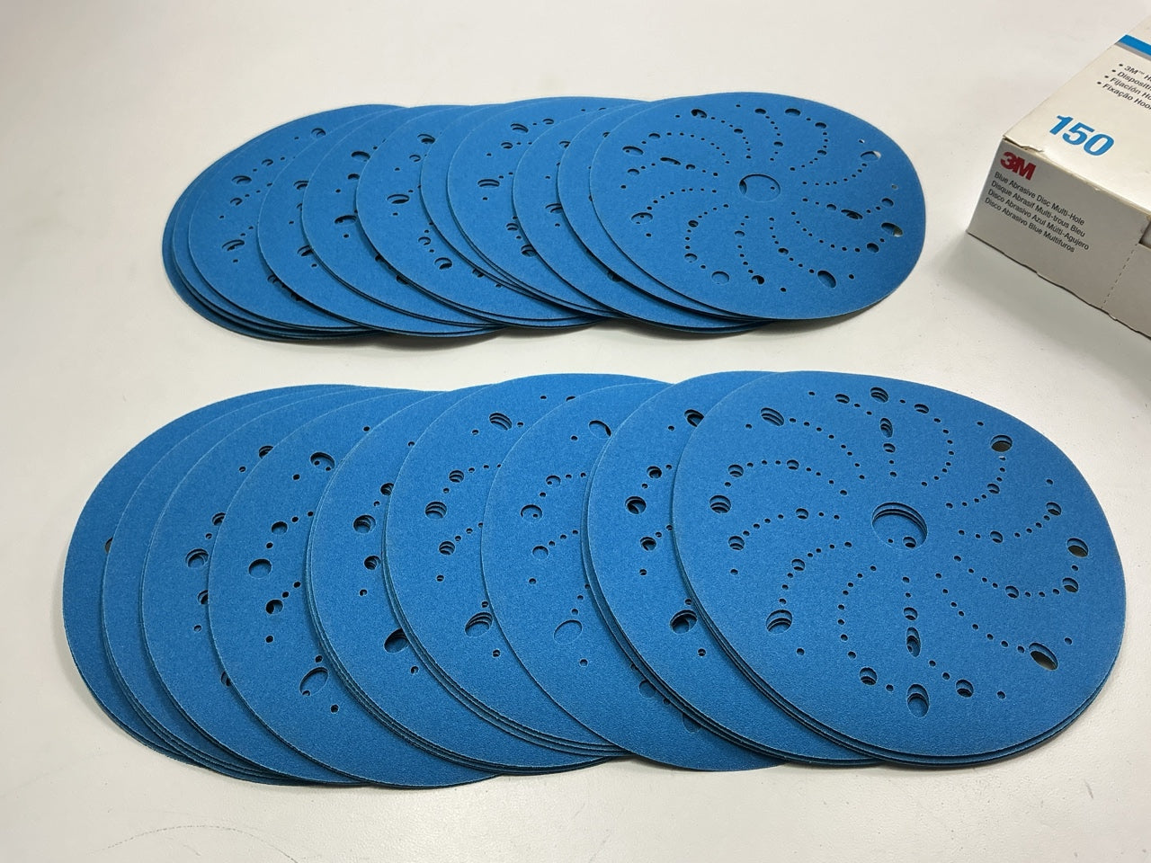 3M 36175 Blue Abrasive Sanding Hookit Disc 6'', 150+ Grit - 50 Discs / Box