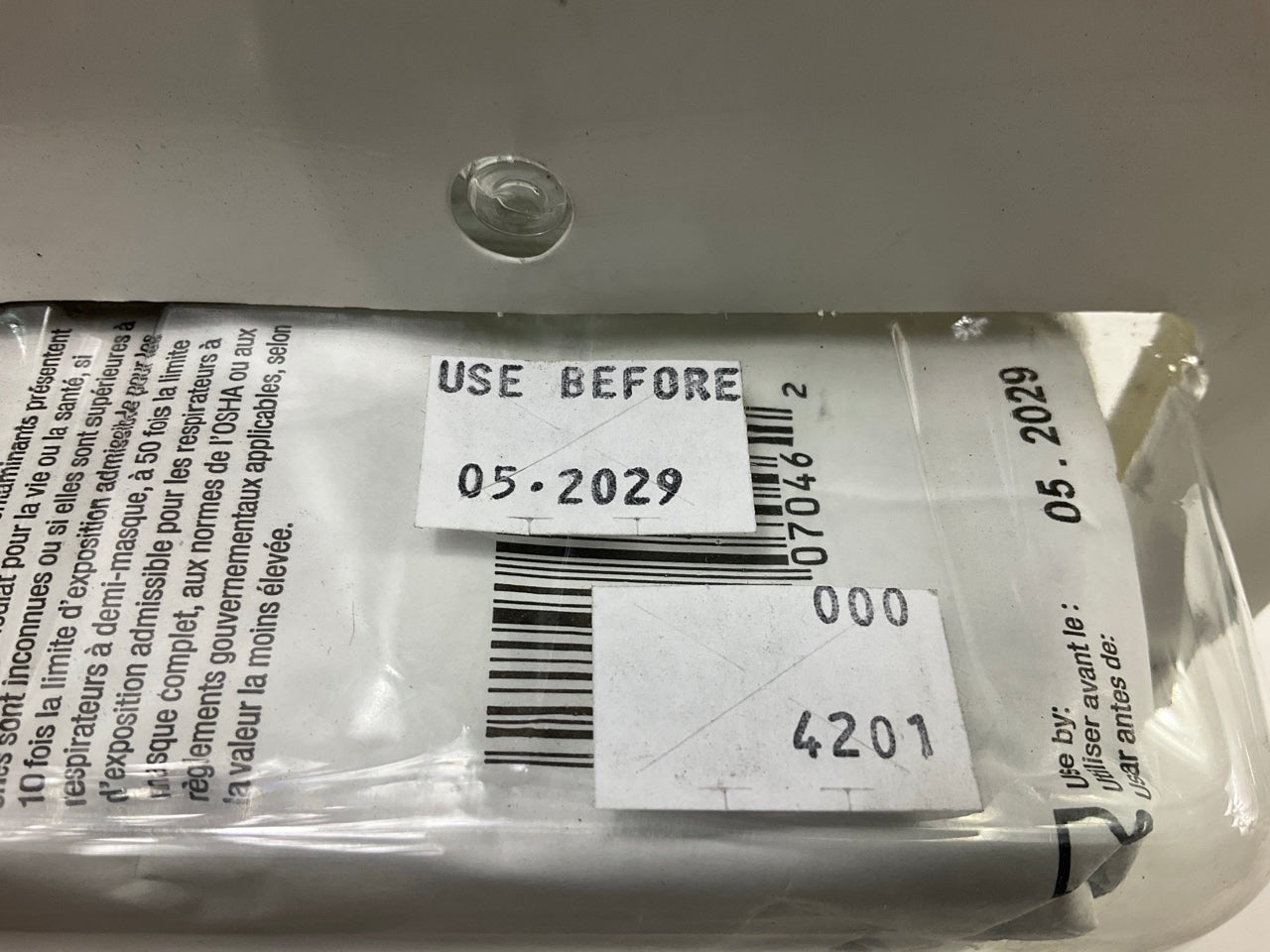3M 37078 Half Facepiece Respirator Silicone Mask OV / P95 Size Medium 05-2029