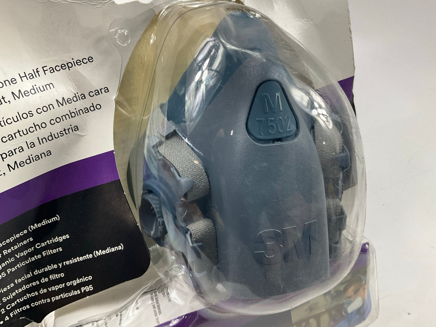 3M 37078 Half Facepiece Respirator Silicone Mask OV / P95 Size Medium 09-2029