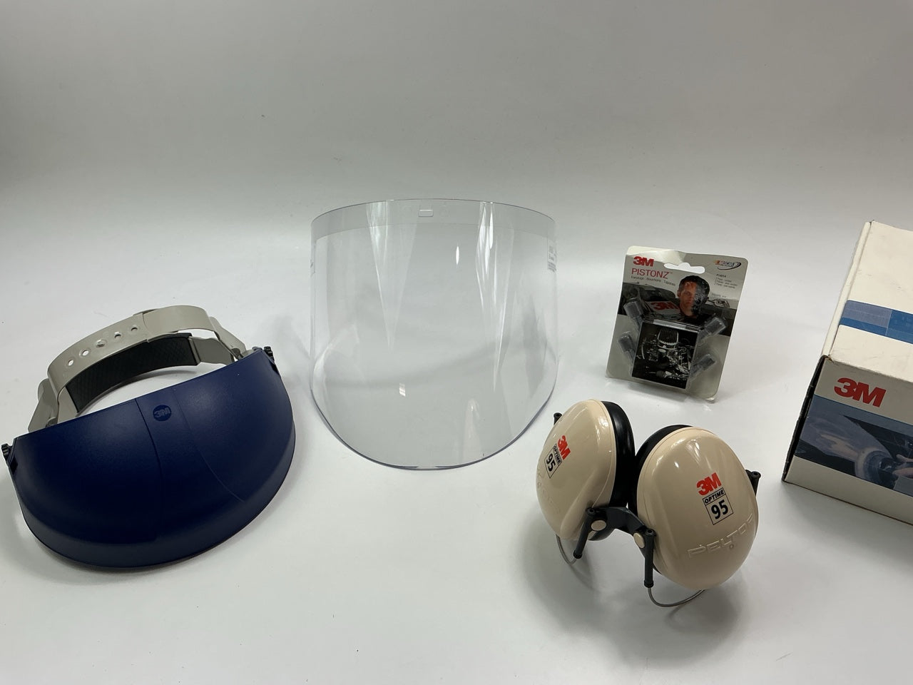 3M 37211 Face Shield Worker Safety Kit W/ Policarbonate Faceshield, Earmuffs