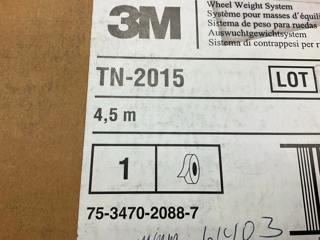 3M 61400 Wheel Weight System TN-2015 . 4.5M (14.8ft) Length Roll (5lb Weight)