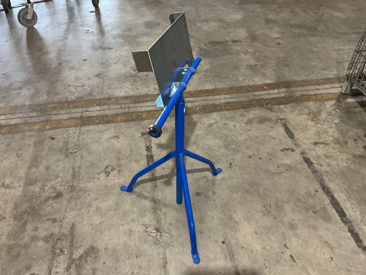 3M 61404 Wheel Weight System Roll + 61479 Universal Cutting Tool W/ TN252 Stand