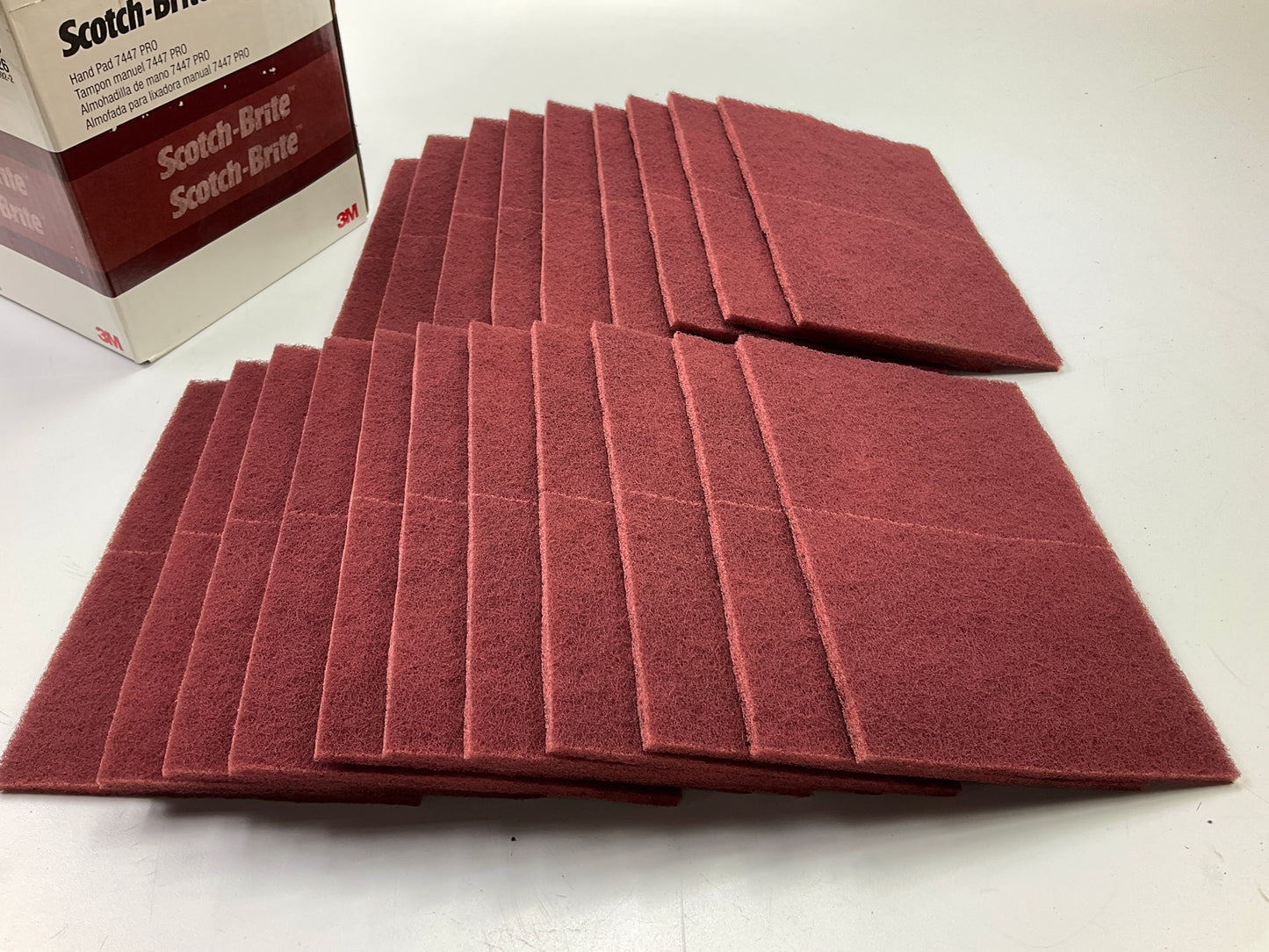 3M 64926 Scotch-Brite Very Fine Grade, 6 In. X 9 In. Hand Pads, Maroon (20/Pack)