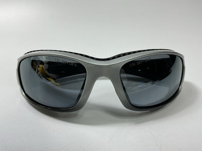 3M 1500 Safety Glasses Sunwear Universal Size, Silver Mirror Lens, Black/Silver