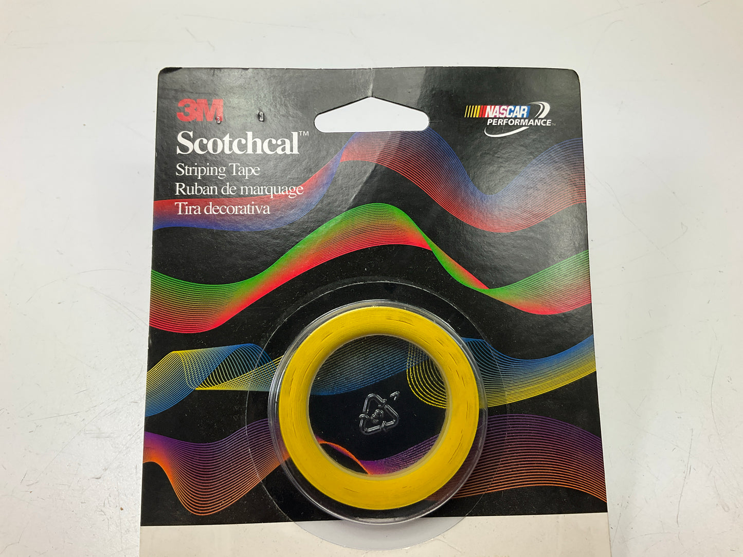 3M 70367 Pinstripe Striping Tape - 1/4'' X 40' Bright Yellow