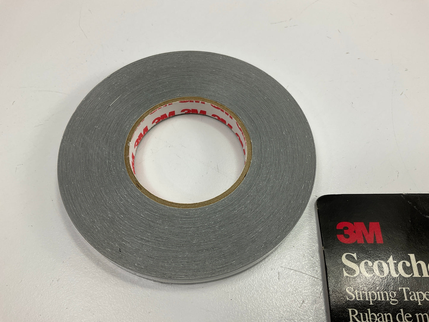 3M 71305 Scotchcal Striping Stripe Tape - 5/16 In Width X 50 Ft Silver Metallic.