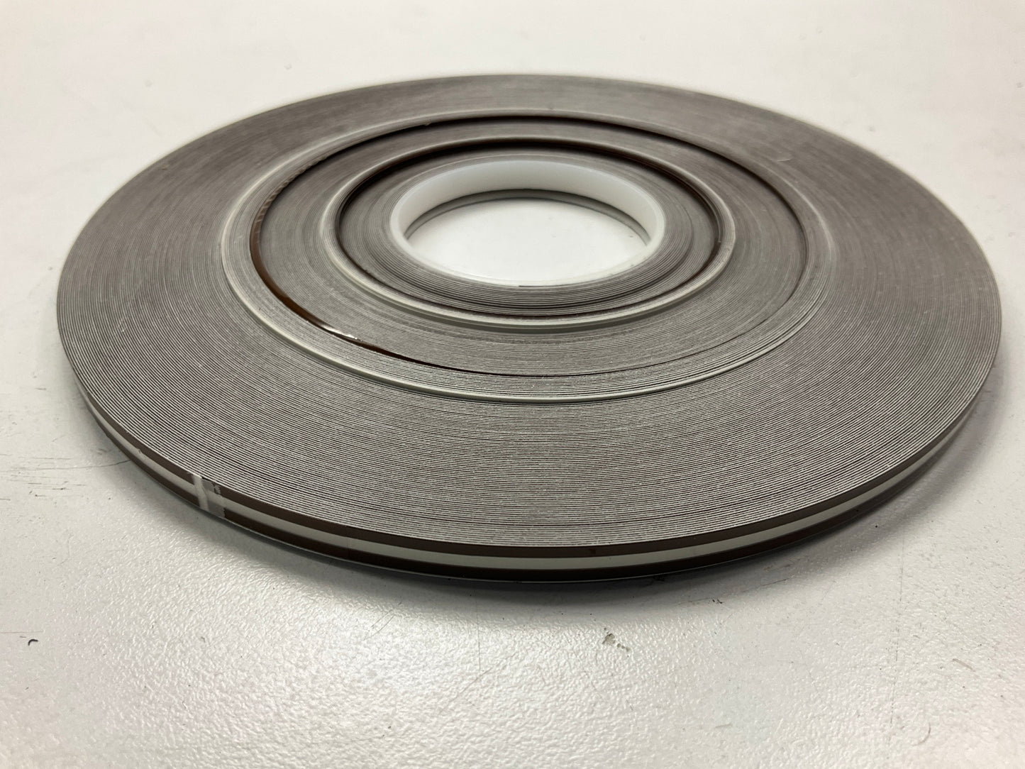 3M 72007 Pinstripe Striping Tape - 3/16'' X 150' Elite Brown.