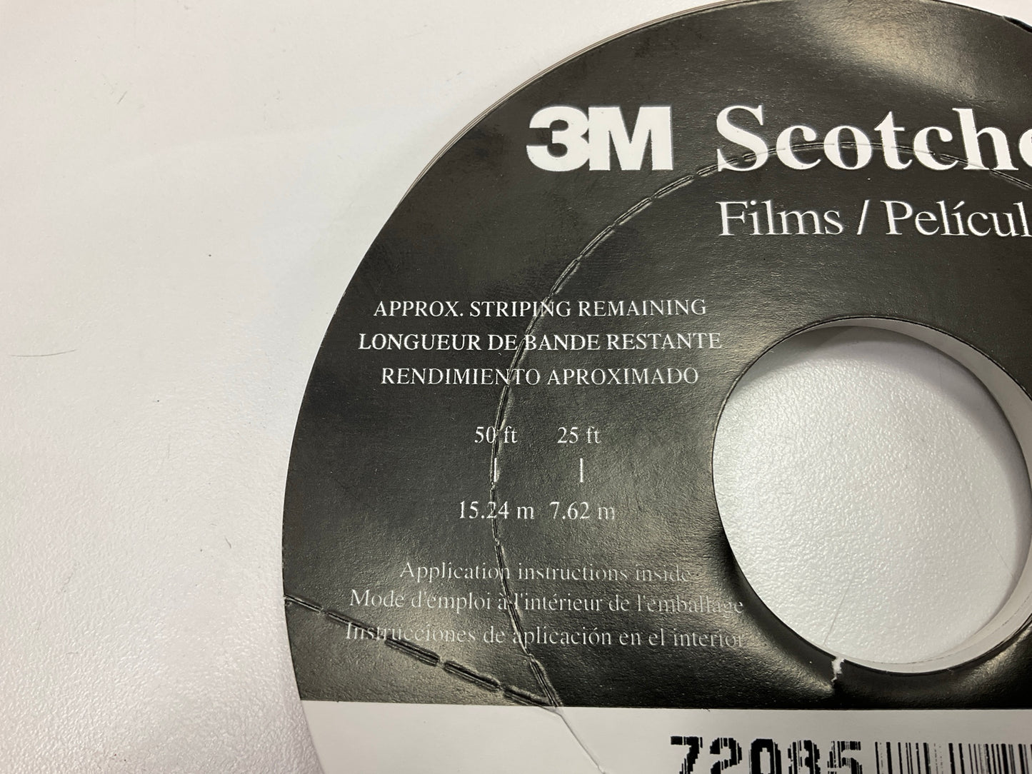 3M 72085 Scotchcal 150' X 3/16'' Light Gold Metallic Double Stripe Tape