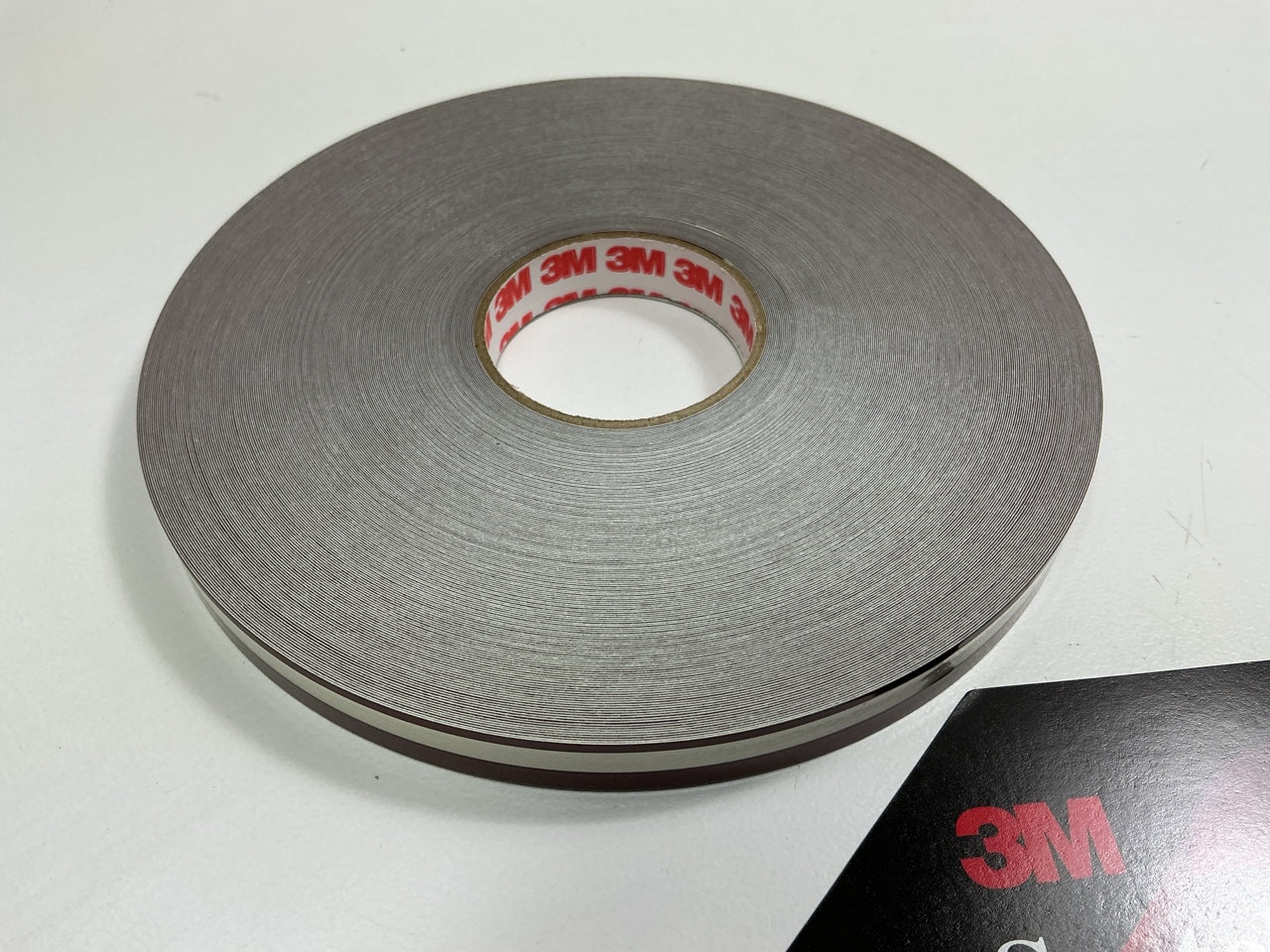 3M 72110 Pinstripe Striping Tape, 150 Ft X 7/16 In, Burgundy