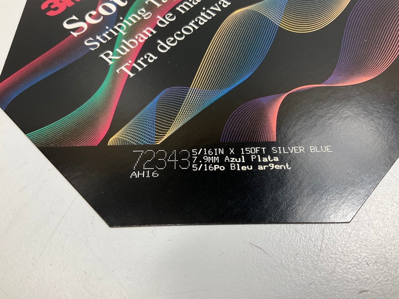 3M 72343 Scotchcal Pinstripe Striping Tape 5/16'' X 150' Silver Blue Stripe Tape